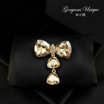 Special clean autumn gold collar knife bra needle Korea luxury atmospheric chest blossom high grade needle button needle 565