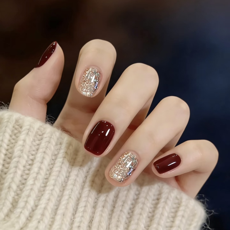New Year Fireworks Burgundy Sequin Press-On Nails Short Style High-End Nail Art Nail Tips Autumn and Winter Trendy Brightening