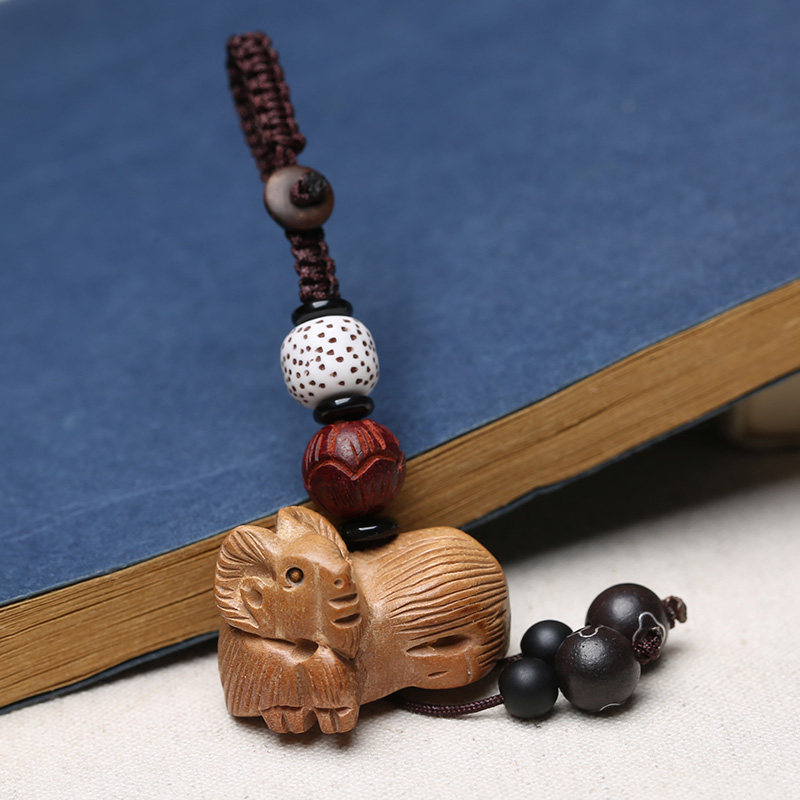 Hand-woven 2021 year Lu Yang Zeng 1 Tai Bao 1 year old Ji 1 Xiangwu flying sheep pendant Peach wood keychain bag pendant