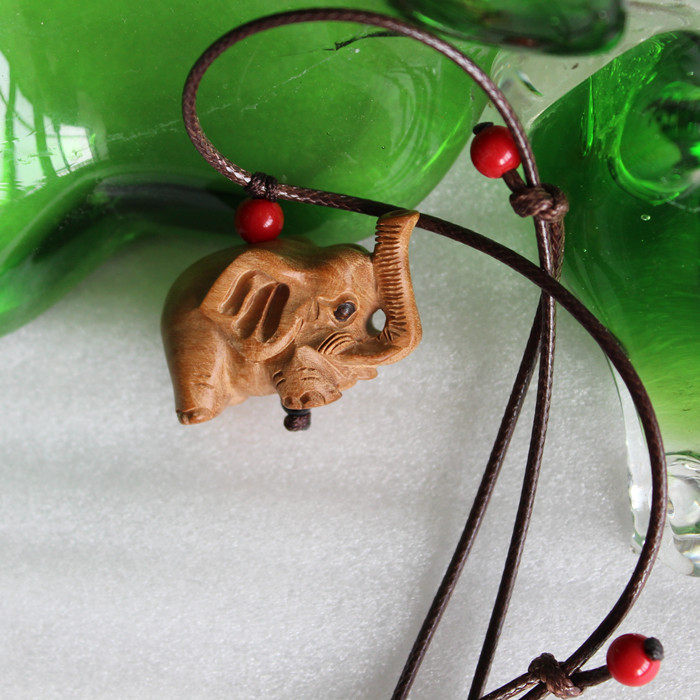 Peach Wood Engraving Elephant Handmade Necklace Pendant Key Buttoned the celestial Gichang Carry-on Mascot