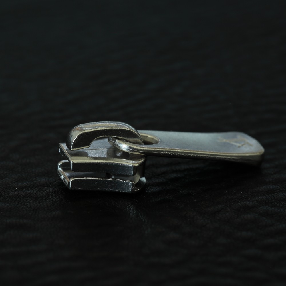 YKK无锁头箱包拉头：2026日本进口5号金色金属拉链如何选择？