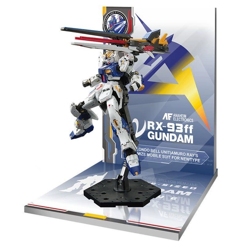 Площадка Gundam в Фукуоке, тематическая платформа Cow Gundam, фоновая сцена Sazabi, набор фоновых моделей в комплект не входит.