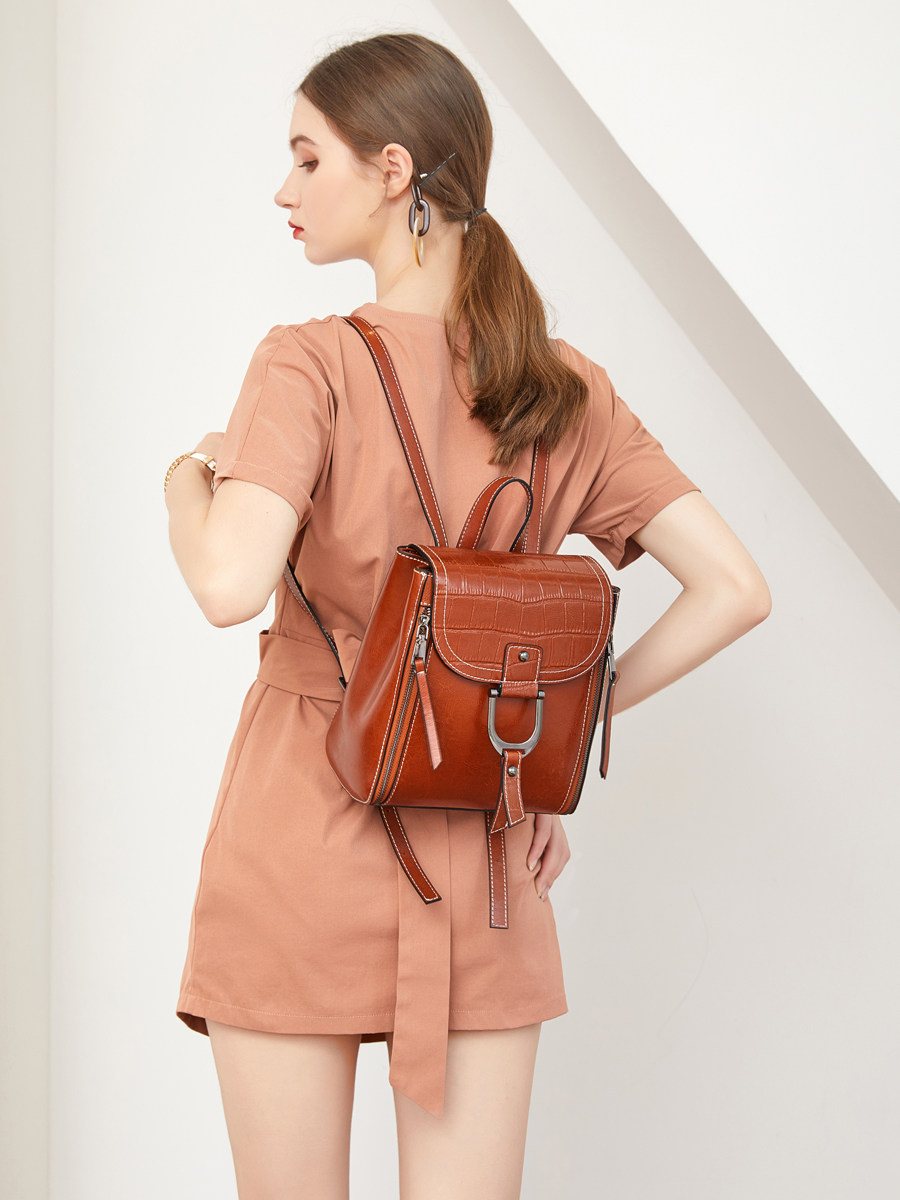 Women's leather shoulder bag foreign style simple fashion high-level sense cowhide casual all-match oil wax hand-held trendy small backpack