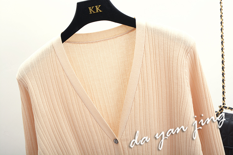 Áo len lụa cổ chữ V nữ mùa hè cardigan mỏng ulzzang chống nắng quần áo dài tay học sinh hoang dã điều hòa áo khoác áo thủy triều áo cardigan nữ