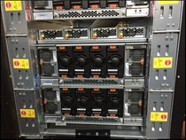 EMC CX4-960 machine complète double commande double commande 110-117-000D 117-003D avec cache 32G