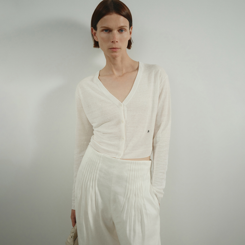 Chicjoc Luxury Brand Italian Ultra-Fine Raindrop Linen Vintage Layered Style Short Cropped Waist-Cinching V-Neck Long-Sleeve Cardigan Chicjoc Luxury Brand Italian Ultra-Fine Raindrop Linen Vintage Layered Style Short Cropped Waist-Cinching V-Neck Long-Sleeve Cardigan
