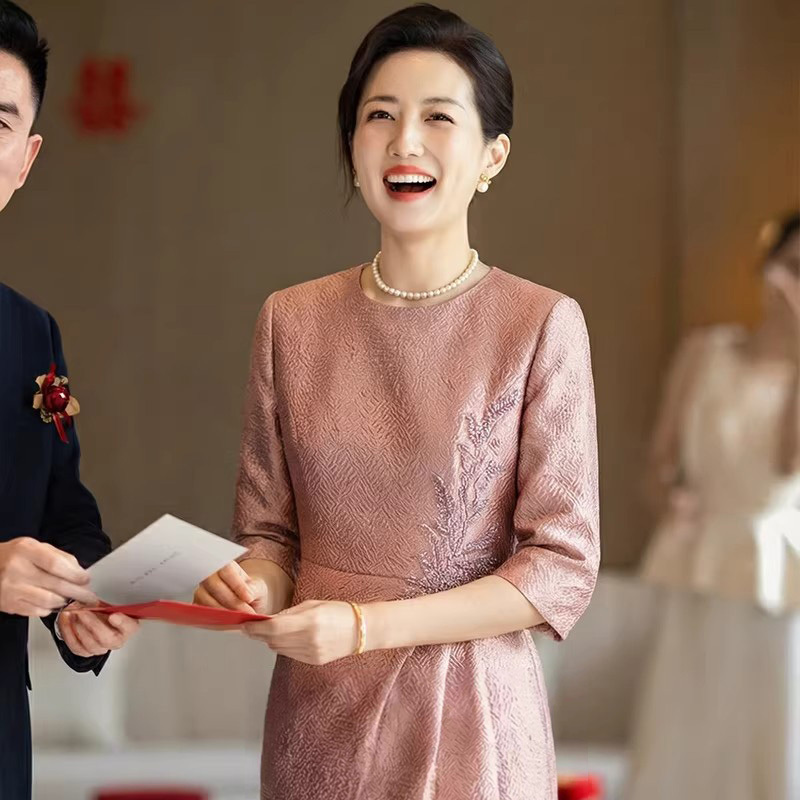 Elegant Mother-In-Law Wedding Dress 2026 New Model, Noble Young Mother Wedding Gown, High-End Light Luxury Dress, Plus Size Women Elegant Mother-In-Law Wedding Dress 2026 New Model, Noble Young Mother Wedding Gown, High-End Light Luxury Dress, Plus Size Women