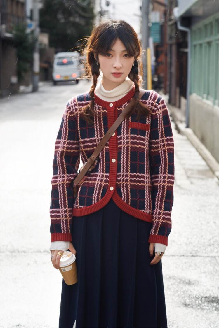 レッドチェック ラウンドヘム ニットカーディガン|ニット|セーター