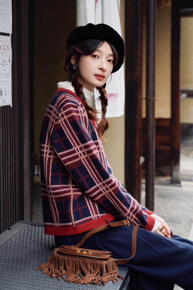 レッドチェック ラウンドヘム ニットカーディガン|ニット|セーター