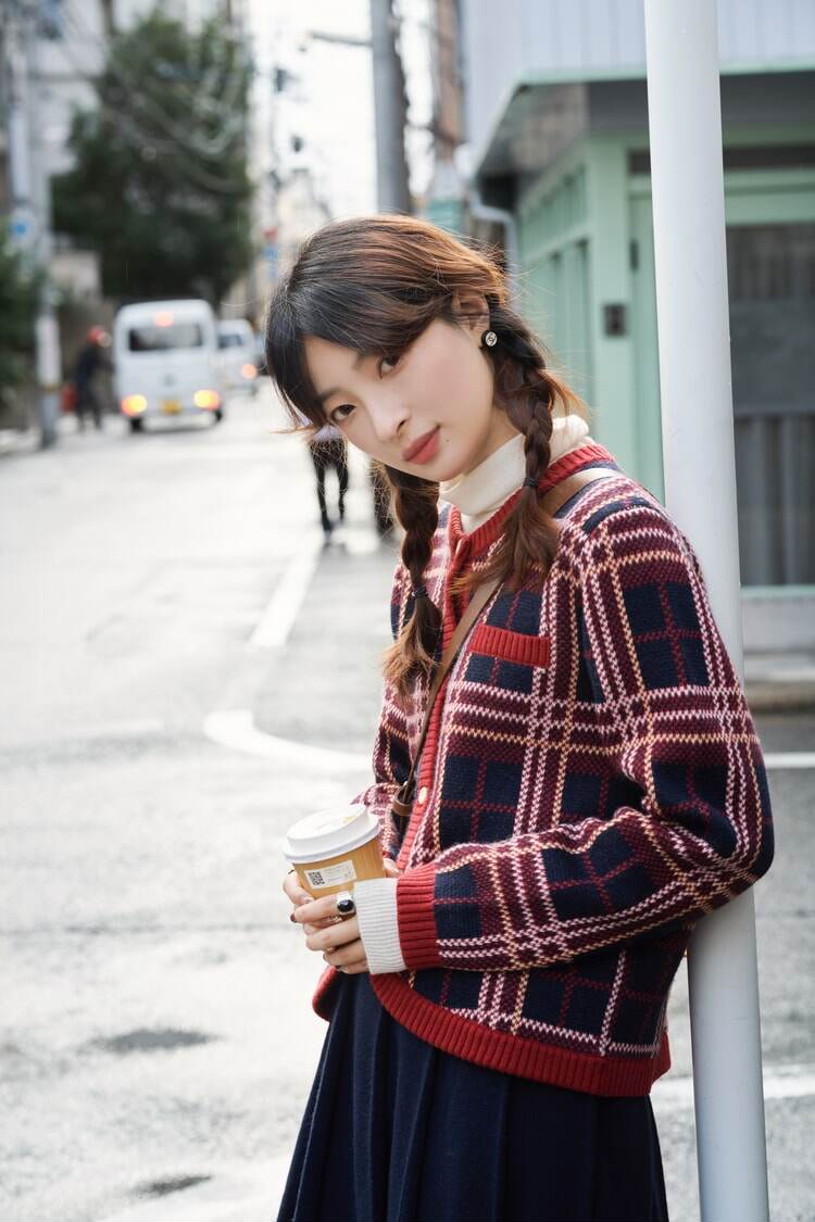 レッドチェック ラウンドヘム ニットカーディガン|ニット|セーター