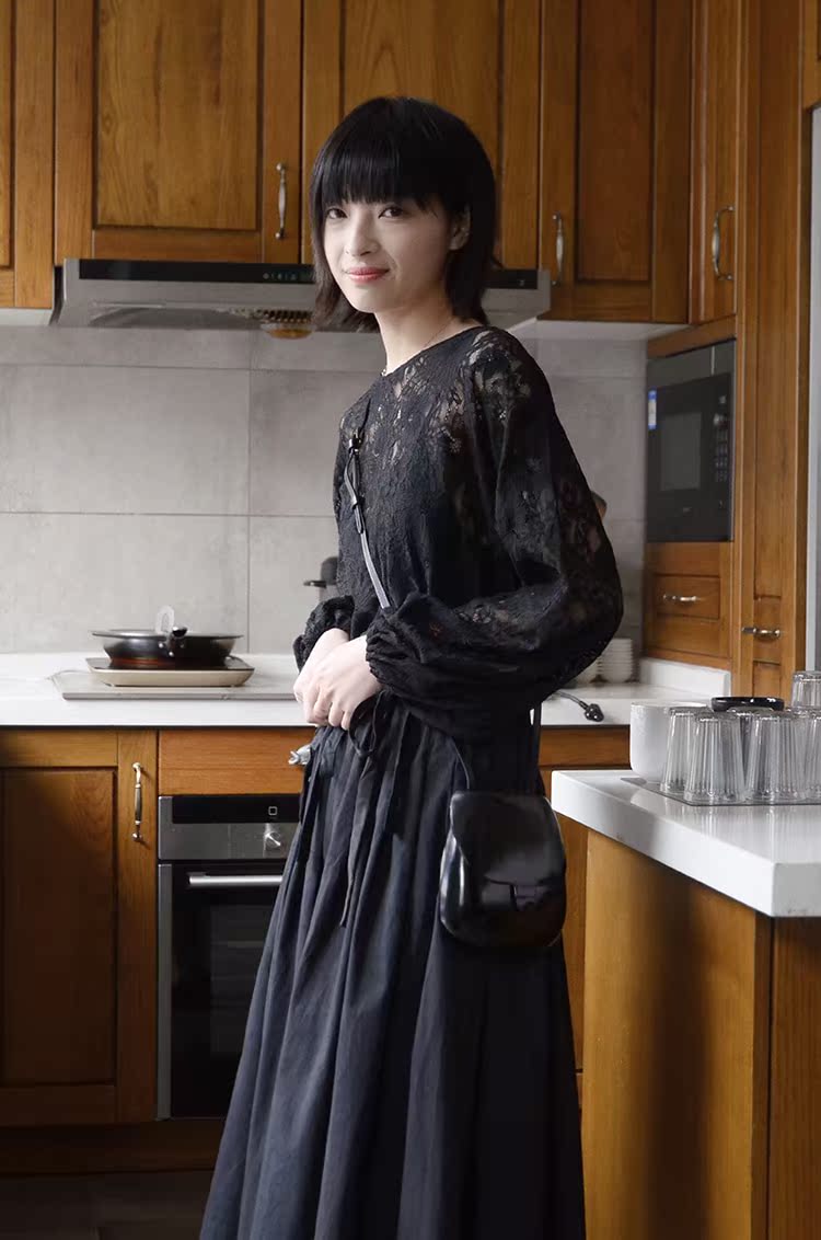 北欧の白いひも付きスカート - 黒|スカート|コットン|独立した