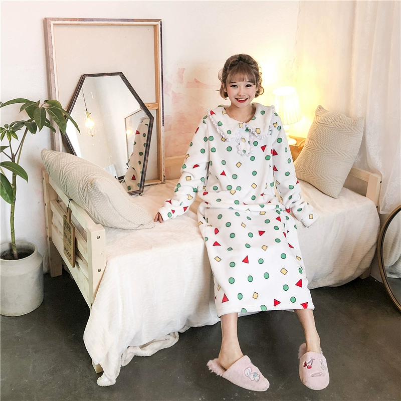 Bộ đồ ngủ nữ Crayon Shinchan mùa thu và mùa đông dày lông cừu san hô dài váy ngủ flannel dịch vụ nhà hoang dã ban đầu mới giúp đỡ váy ngủ đẹp