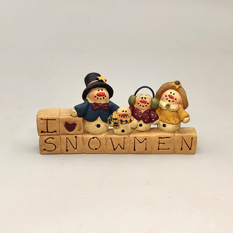 # 26633 Snowman Family Portrait Rich and Luxurious Bb Designer Resin Desktop Ornament Christmas Creative Gift # 26633 Snowman Family Portrait Rich and Luxurious Bb Designer Resin Desktop Ornament Christmas Creative Gift