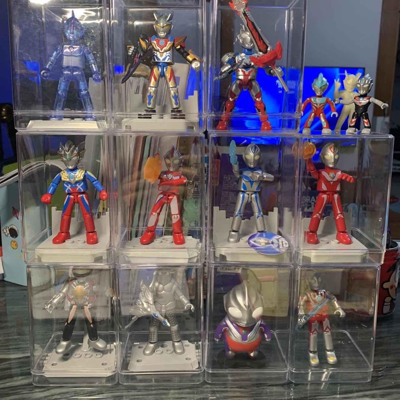 Storage box toy Brook figure storage box dust-proof transparent building block man Brook Ultraman display box