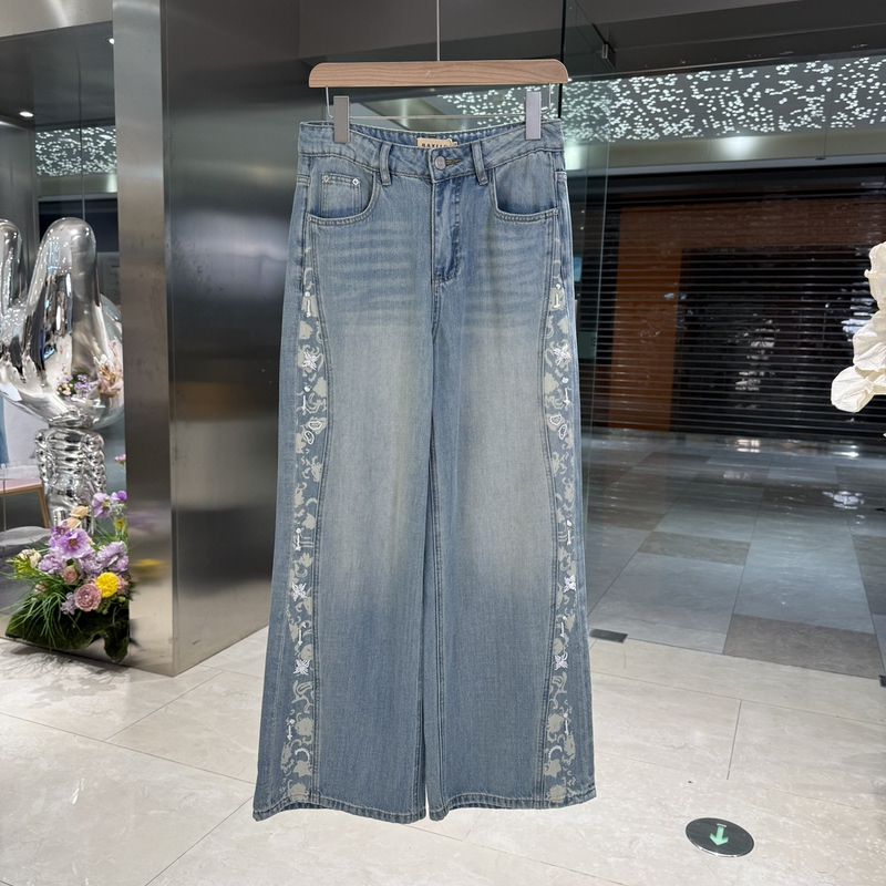Bazizi【No Returns or Exchanges】98K2389 Embroidered Jeans Bazizi【No Returns or Exchanges】98K2389 Embroidered Jeans
