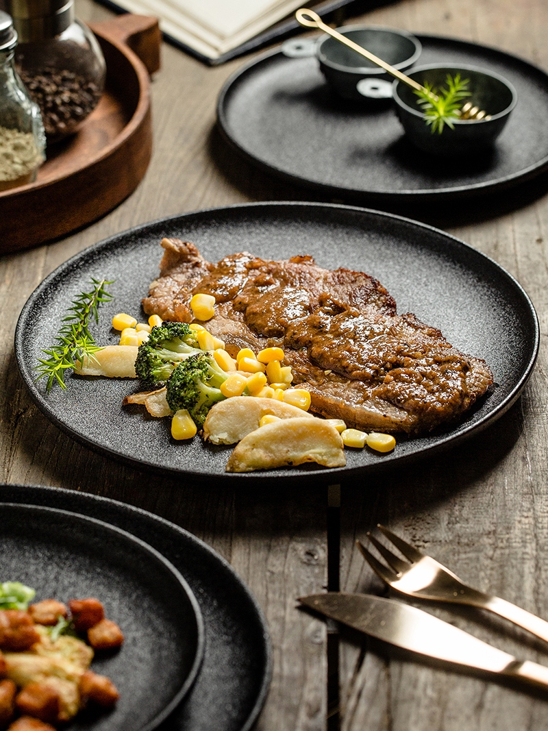 Steak plate Western plate Ceramic square plate Household black creative Japanese Western breakfast plate Steak tableware