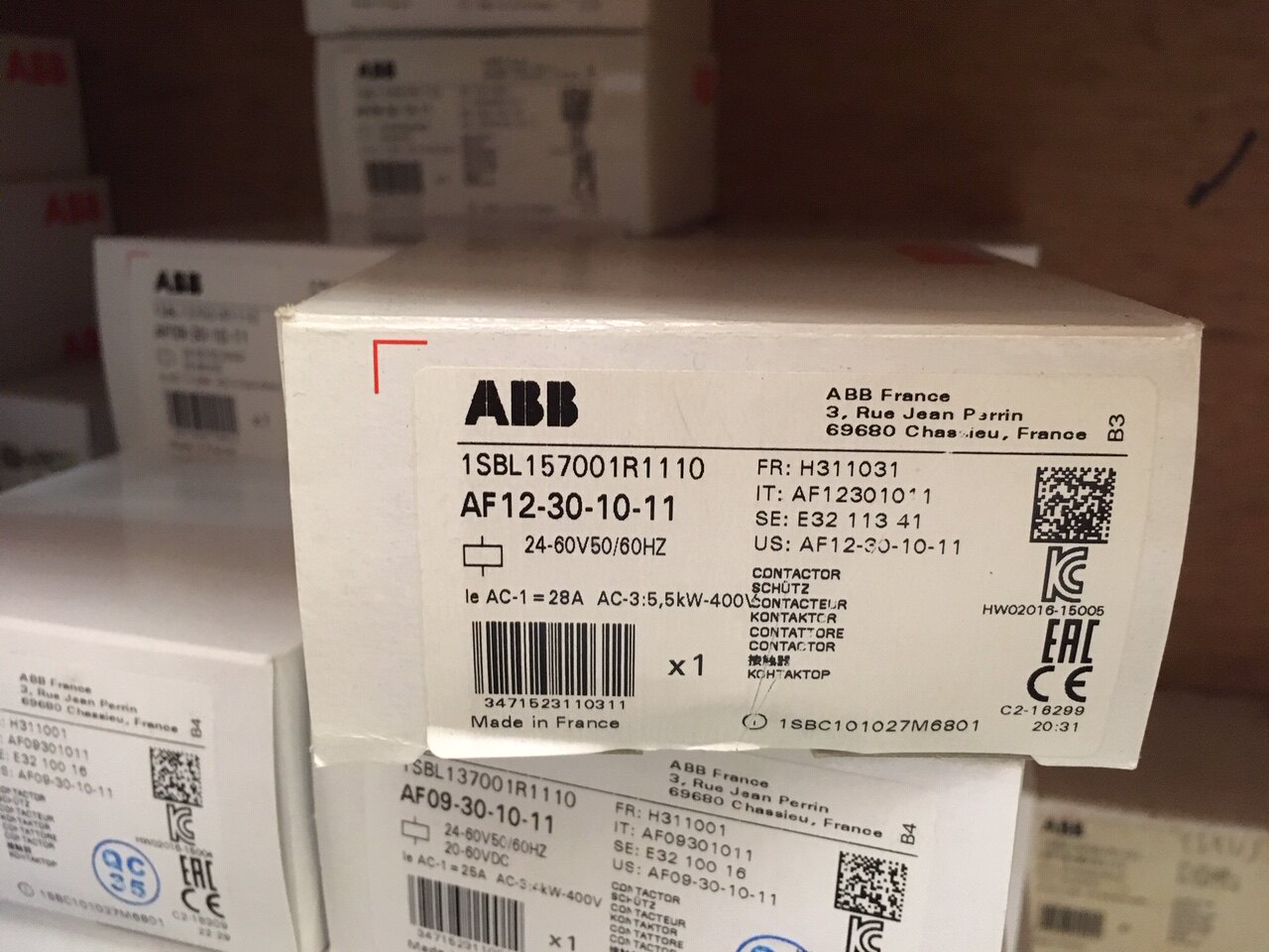 New original ABB contactor AF12-30-10-11 AF12-30-01- 11 DC-AC sharing