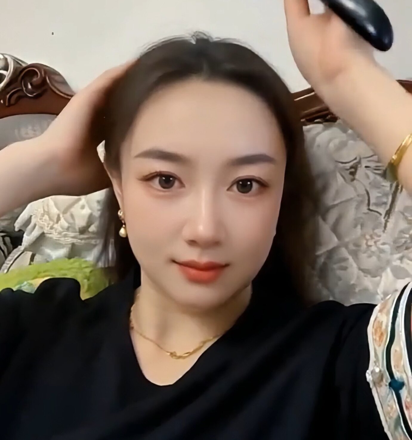 秀禾真丝香云纱