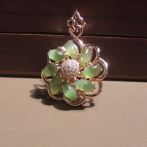 Shocking dialect Hetian jade wearable Russian Yang Jasper gold cats eye rotatable plum blossom pendant pendant h4