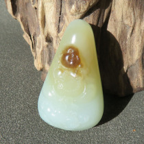Dazzling dialect quality Hetian jade wearable grade Xinjiang fine oily and powdered sugar white jade Laughing Buddha pendant w1