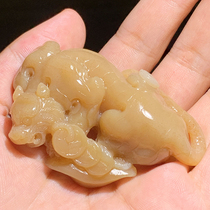 I was stunned by the dialect Hetian jade boutique Xinjiang and the end material is full of brown sugar color leopard hand piece small ornaments w3