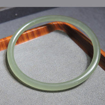 I lost a lot of money to the dialect quality Hetian jade wearing grade Qinghai old pit material ice bottom lake green 61mm formal bracelet R1