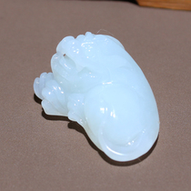 Stunned dialect Hetian jade special price Russian material delicate mutton fat white jade high fine and oily auspicious animal Pixiu pendant O8