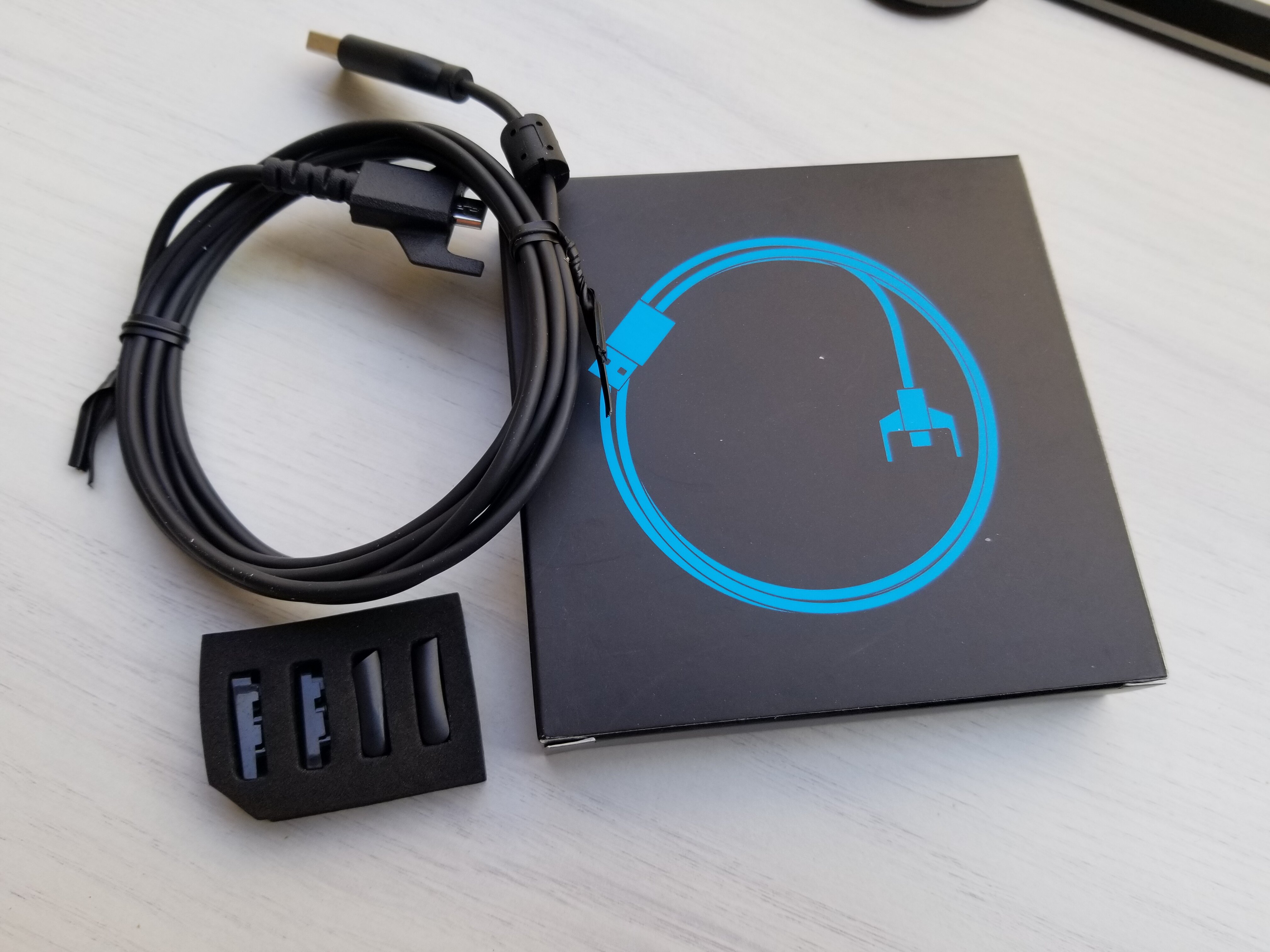  Original Fitted Rotech Ggw Bullshit King Wireless Slip Rat Side Key Mouse Line Counterweights Key Charging Wire Receiver