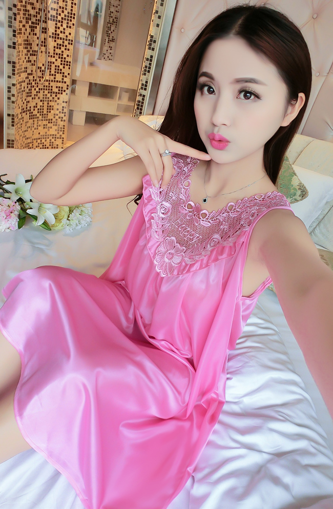 Siêu lớn kích thước nightdress nữ mùa hè 300 pound phụ nữ mang thai cộng với phân bón để tăng 230 lỏng kích thước lớn mang thai băng lụa dài đồ ngủ