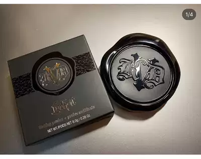 (Town store )Evergreen ~ kat von d Powder replacement kvd powder fair light