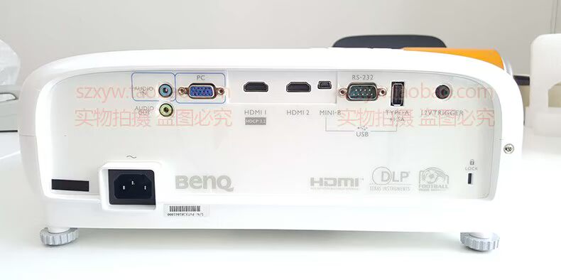 Máy chiếu BenQ TKQ rạp hát tại nhà 4K UHD ultra HD HDR gia đình Máy chiếu 3D Blu-ray