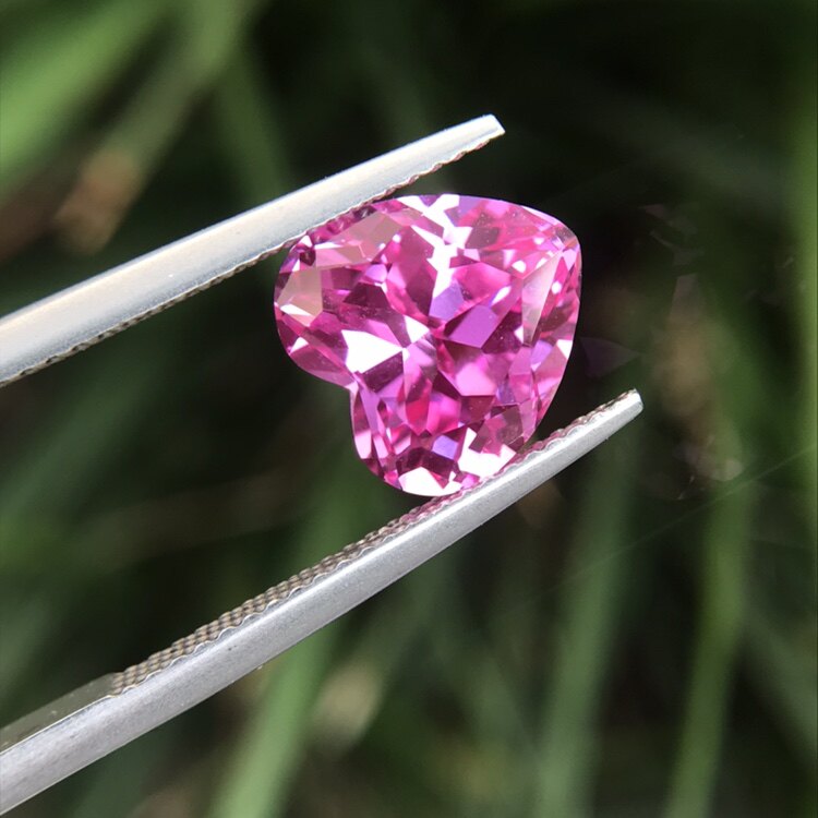 Thick Pink Loving shaped flame melt method Cultivated Synthetic Sapphire Bare Stone Withdrawal Face Fire Color Good Customizable Pendant Ring