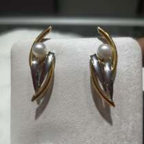 PT900 18K Gold Stud Earrings with Pearls 130085