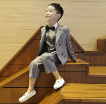 Childrens suit three-piece male treasure British Korean version suit jacket one-year-old foreign flower girl host piano dress