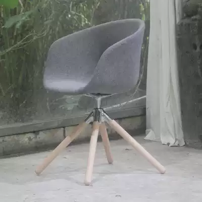 Nordic solid wood chair Chair Creative solid wood chair Dining room chair Designer chair Cafe chair Helmet chair