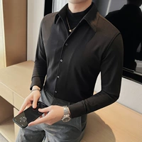 Большой черный воротник