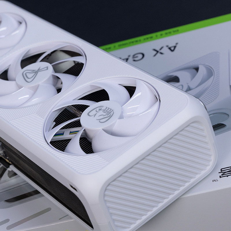 E-Sports Rebel Rtx5070/Ti 12G/16G White Computer Gaming Graphics Card, the First Choice for Good Looks Independent Graphics Card