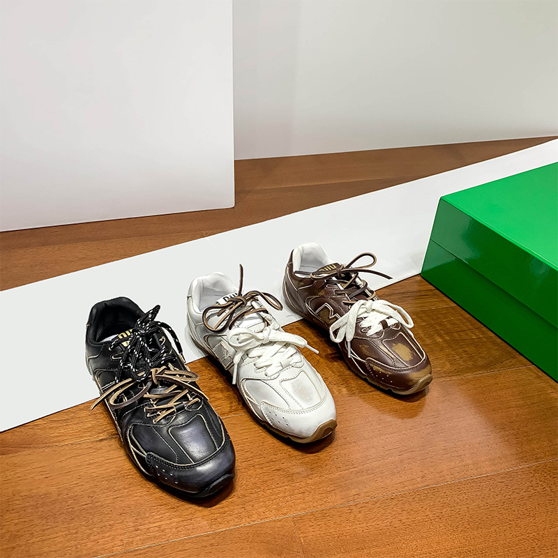 Co-Branded Two-Tone Lace-Up Genuine Leather Distressed and Color-Washed Women's Sneakers 2026 Spring Genuine Leather German Training Sports Casual Sneakers Co-Branded Two-Tone Lace-Up Genuine Leather Distressed and Color-Washed Women's Sneakers 2026 Spring Genuine Leather German Training Sports Casual Sneakers