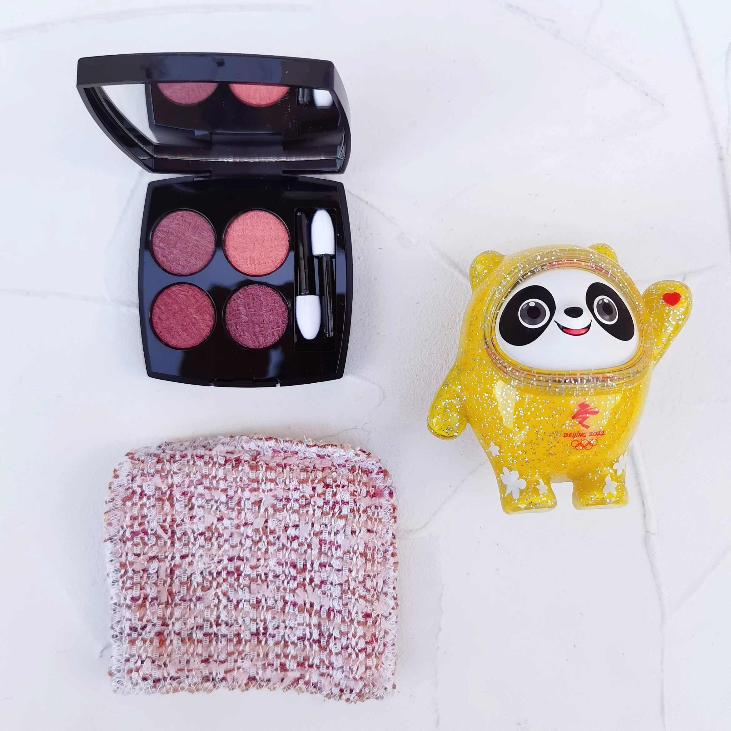 Chanel, тканевая тени для век, Франция, четыре цвета