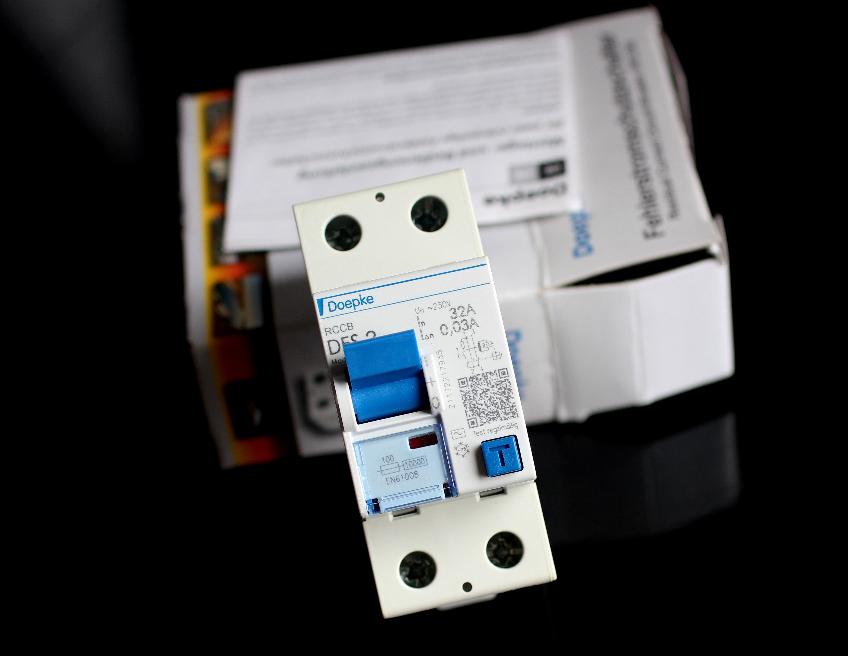 Imported adaptable original German made DPK Doepke air switch C series leakage protection air switch