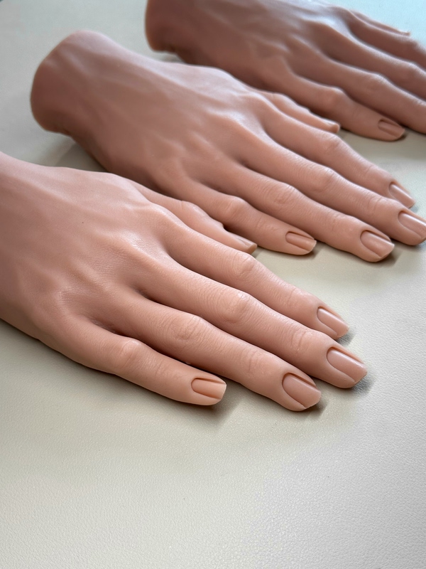 Silicone Hand Model Shooting Props, Simulated Joints, Movable Nail Art Fake Hand Model