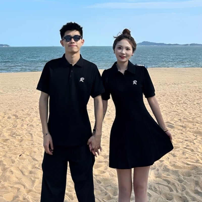 Elegant Couple Outfits: Letter-Print Short-Sleeve T-Shirt Polo Shirt, 2026 Summer Dress, High-End Feel, One Dress and One Shirt, Simple Style Elegant Couple Outfits: Letter-Print Short-Sleeve T-Shirt Polo Shirt, 2026 Summer Dress, High-End Feel, One Dress and One Shirt, Simple Style