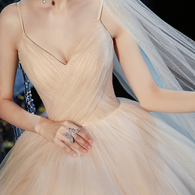 Light Wedding Dress 2024 New Qi Di temperament Bride Mori Mori Dream Phantom Piletic Trippical Triplet V -neck Champagne color Light Wedding Dress 2024 New Qi Di temperament Bride Mori Mori Dream Phantom Piletic Trippical Triplet V -neck Champagne color
