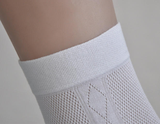 Tre than nam vớ Mùa hè mỏng phần khử mùi vớ Nam vừa ống tre sợi cotton siêu mỏng lưới đuôi hàng set vớ nam đẹp
