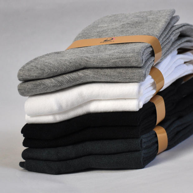 Chất liệu cotton nam đặc biệt Bốn mùa dày mùa xuân và mùa thu và mùa đông trong ống màu rắn không có hoa văn thấm hút quà tặng đóng hộp tất cotton nam nữ
