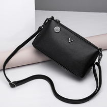 Middle-aged lady crossbody bag 2021 new simple foreign style fashion atmosphere Joker soft leather mother bag womens bag