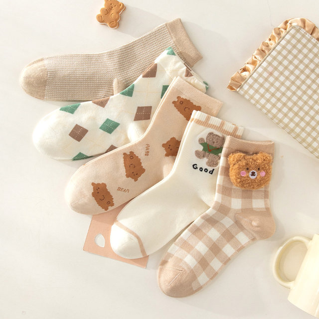 caramella socks ດູໃບໄມ້ລົ່ນຂອງແມ່ຍິງແລະລະດູຫນາວ socks ຝ້າຍກາງ-calf socks thickened warm confinement stockings trendy internet celebrity gift box