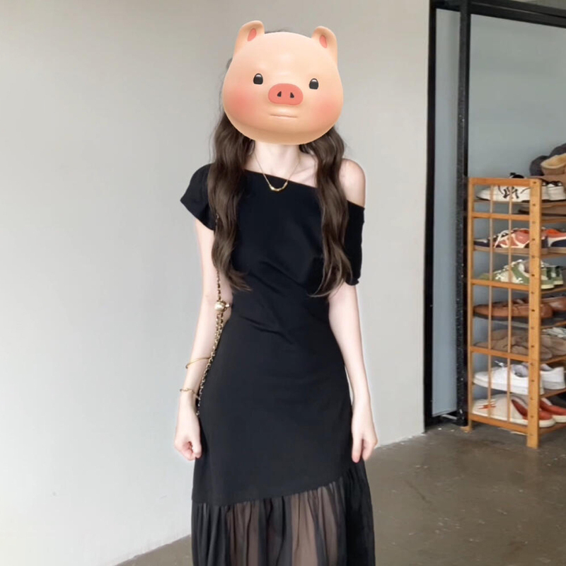 Plus-Size French-Style Elegant Black Off-Shoulder Short-Sleeve Dress for Women with Mesh Patchwork, Waist-Cinching, Slimming, Bodycon Long Dress