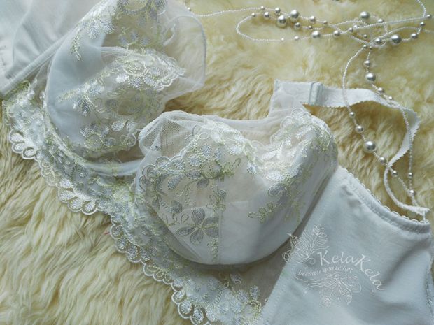 Rất mỏng thêu H cup dễ thương điều chỉnh loại áo ngực 75G bộ sưu tập sữa phó cốc lớn 70H có 65 có thể đặt trong suốt - Strapless Bras shop đồ lót đẹp