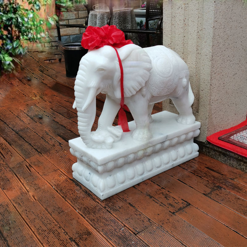 Stone carving elephant a pair of Han Baiyu Villa Hotel Entrance to the Gate Town Residence Late Xia Xia Red Absorbent Stones swaying pieces